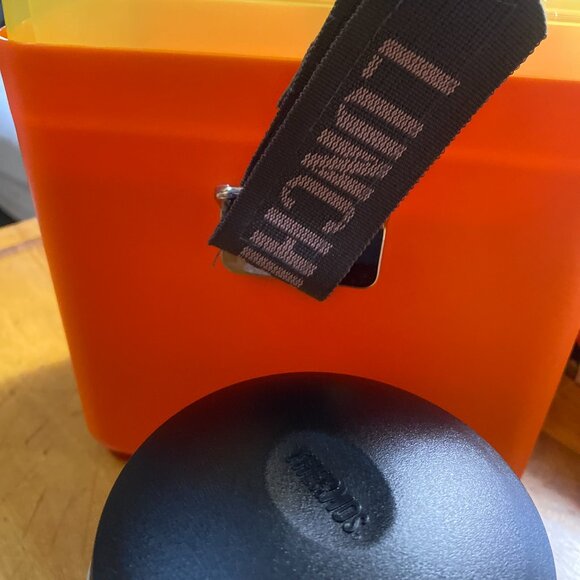 26- (3some) Snappy Canadian,You Cannot Contain Her.Oots A Souper Box She Has. - Picture 11 of 15